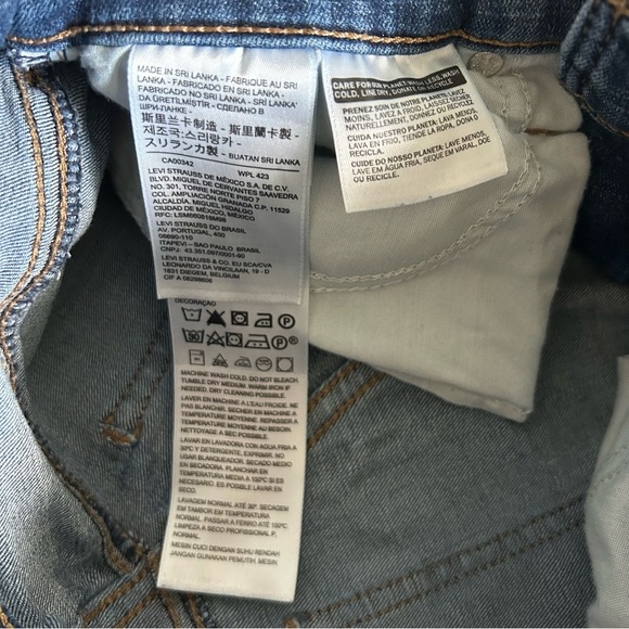 Levi’s Mid Length Size 25 Denim Shorts - Picture 11 of 12